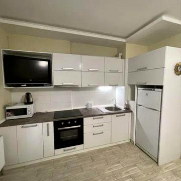 Сдам классную квартиру студию Левитана Таирова