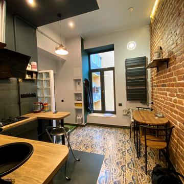 Кониського, 4