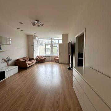 Саксаганського вул., 121