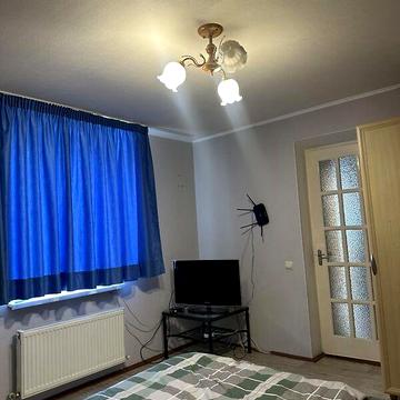 Довгострокова оренда 3к Дім Малиновського вулиця