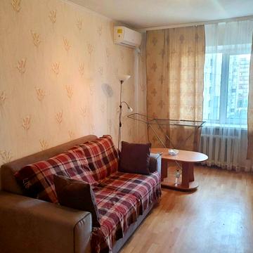 Олександри Екстер вул. (Марини Цвєтаєвої), 3