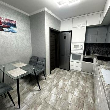 Укомплек.новобудова, гарний район.