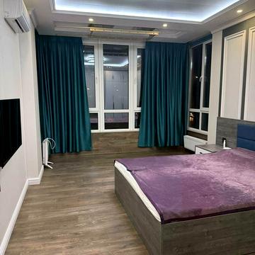 Каховська вул., 56