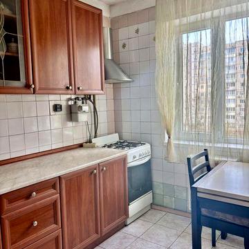 Продається 3-х кімната кватрира в Соломянському р-ні