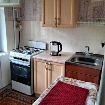 Без %. м. Лісова. ОРЕНДА 1-ї кв. Вул. Курчатова 13. Є Газ.