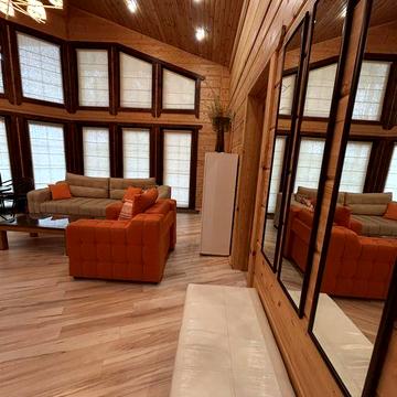 Унікальний фінський будинок на березі Дніпра