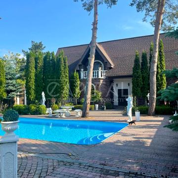 Набережна вул.