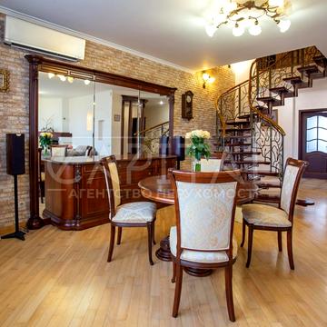 Валерія Лобановського просп., 126-Г