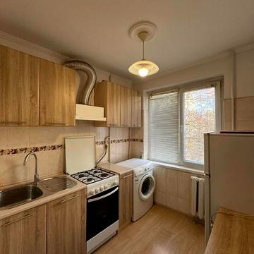 Наукова вул., 58