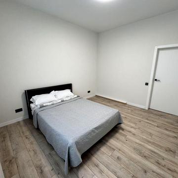 Продам просторий будинок з ремонтом