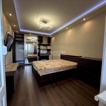 Бахмацька вул., 10