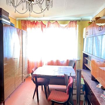 Закарпатська вул., 2