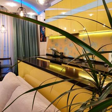 Анатолія Петрицького вул., 15