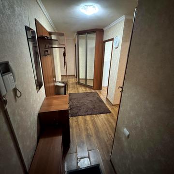 Кримська вул., 6а