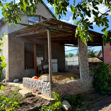 Євгена Колісниченка вул.