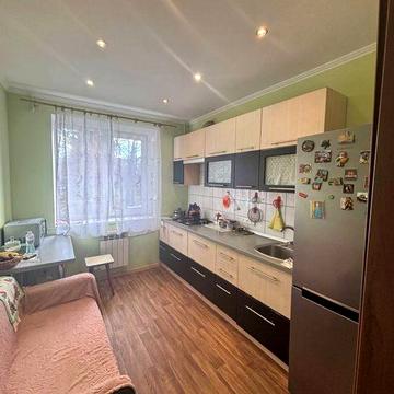 Продаж 4-кімнатної квартири,чешський проєкт, Половки