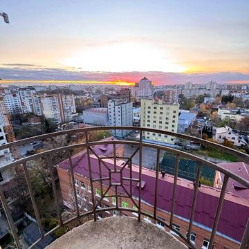 Подільська вул., 115