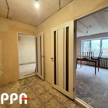 Продаж 2-кімнатної квартири під чистову обробку