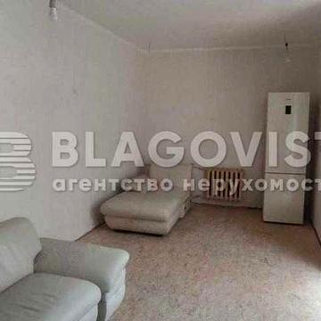 Продаж 2-кім, сталінка, Сирецька 52, м Дорогожичі