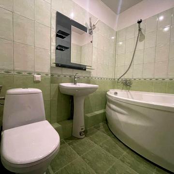 Олексія Різниченка вул. (Співдружності), 98