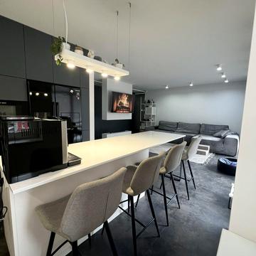 Вячеслава Чорновола просп. (), 16а