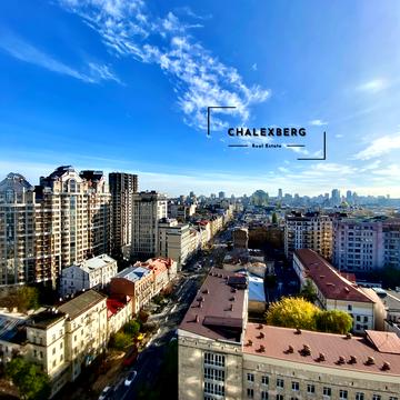 Богдана Хмельницького вул., 39