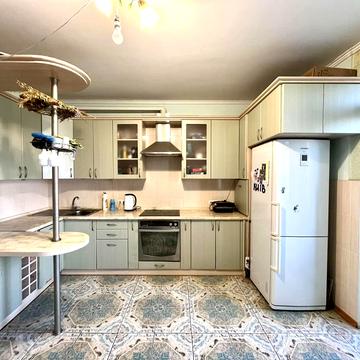 Львівська вул., 22