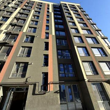 2кім в зданому будинку