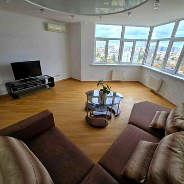 Генерала Генадія Воробйова вул. (Курська), 13-Е