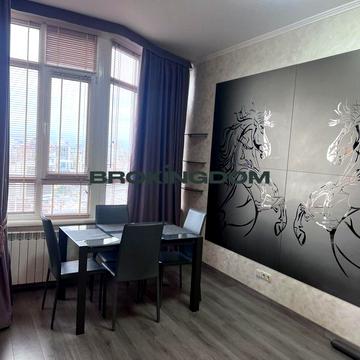 Жилянська вул., 118