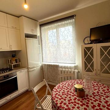 Кирила Стеценка вул., 7