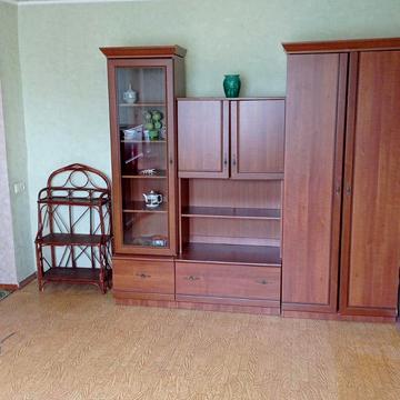 Ореста Левицького вул. (Академіка Курчатова), 18