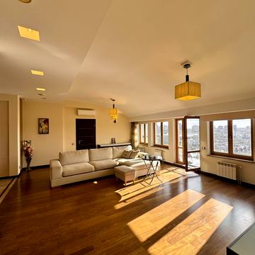 Тараса Шевченка бульв., 11