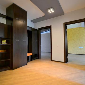 Василя Стуса вул., 5