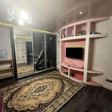 Левада, поруч з Сільпо, гарна 2-во кімнатна квартира в новому будинков