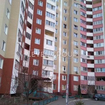 Милославська вул., 4