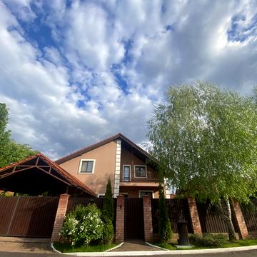 Артурівська, 9