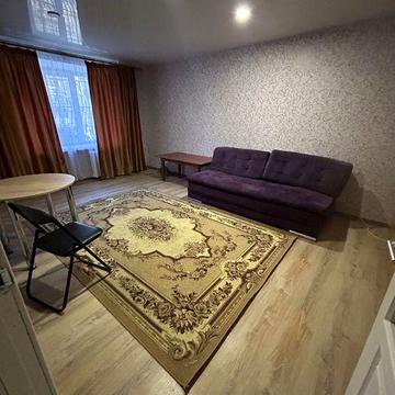 Здається 1-на квартира на Доброхотова!