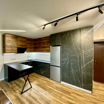 Луговська вул., 248