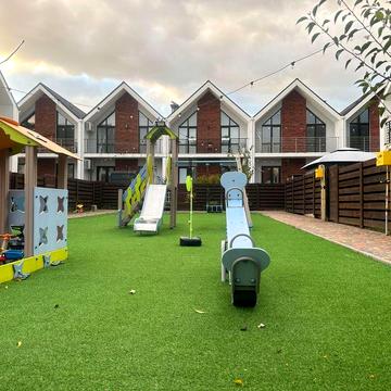 Таунхаус 65000 уо, всі комунікації централізовані!