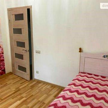 Довгострокова оренда 3к Квартира Криворізька вулиця