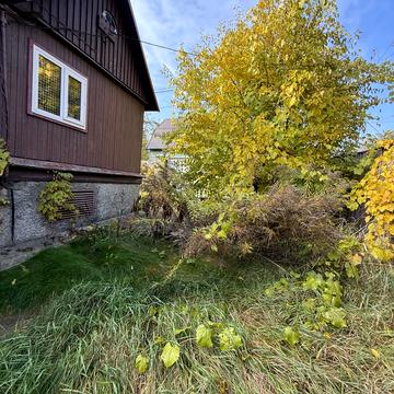 Квіткова вул., 1