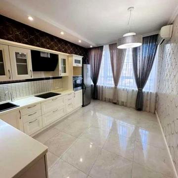 Незалежності вул., 11