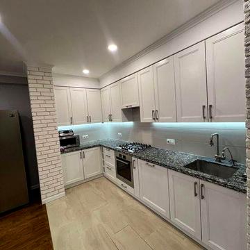 Оренда 4 кімнатної квартири по вулиці Голубовича 37