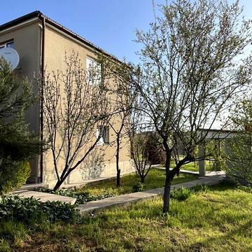 Продаж 2к Дім Радість масив