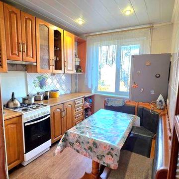 Квартира з косметичним ремонтом у спальному районі

3-кім. квартира по