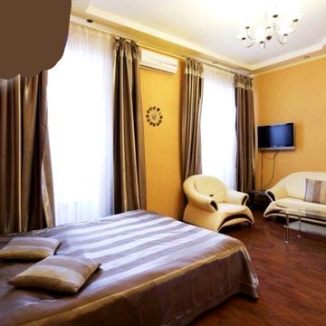 Ніни Строкатої вул. (Буніна), 18