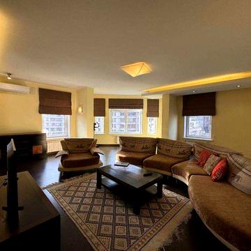 Продам квартиру з ремонтом в новому будинку на Паньківський