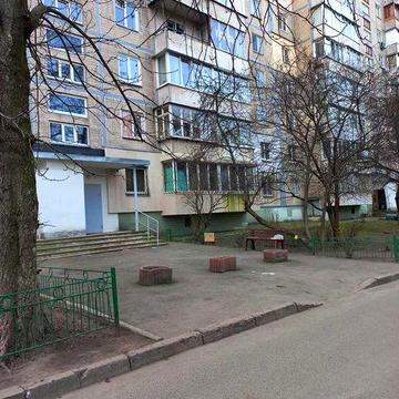 Василия Липковского  15 ,  3- к.. чешка  72.4 м.  89800 у.е  без  %