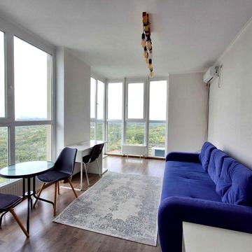 Без % Терміново продам 2-кім. кв. ул.Заболотного,15Б.